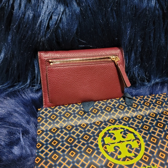 Tory Burch Burgandy Ladies Wallet - Picture 2 of 6